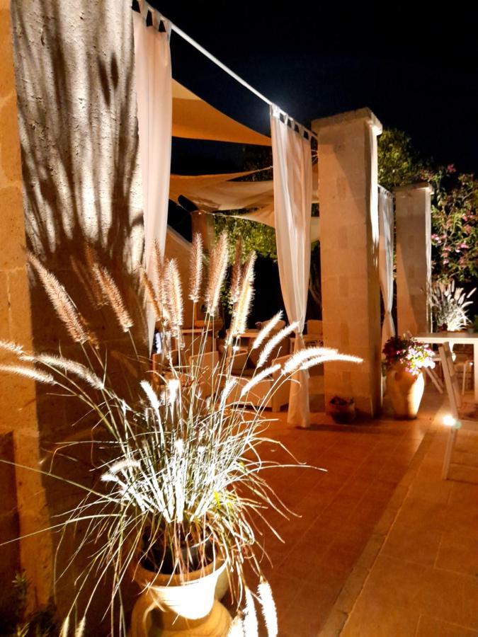 Bed and Breakfast Antico Casale Il Sambuco Manduria Exterior foto