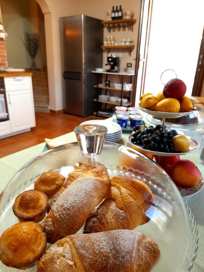 Bed and Breakfast Antico Casale Il Sambuco Manduria Exterior foto